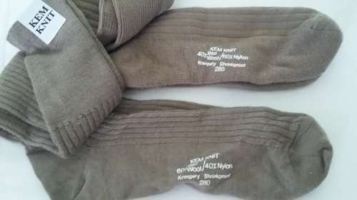 SADF - SA ARMY : Socks Size 280 (2 Different Pair's 40% + 60%)  New !!!