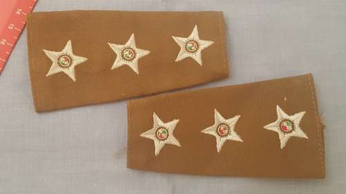 SADF - MILITARY Captain Bush Ranks Set