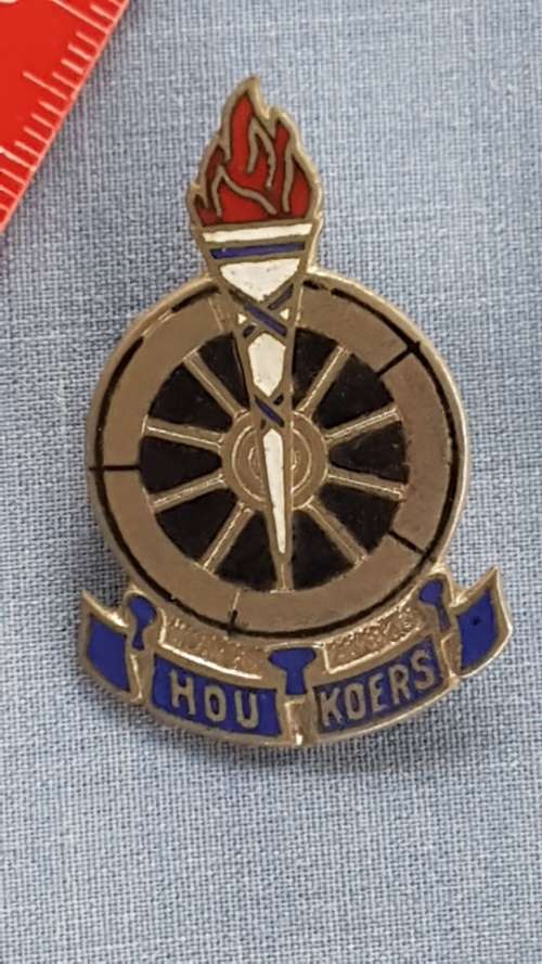 VOORTREKKER - HOU KOERS - BERET BADGE WITH LOGS