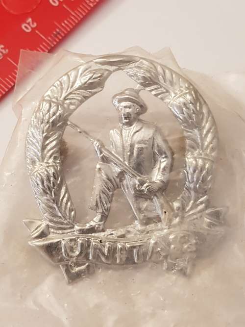 SADF - SA MILITARY COMMANDO BERET BADGE (NEW)