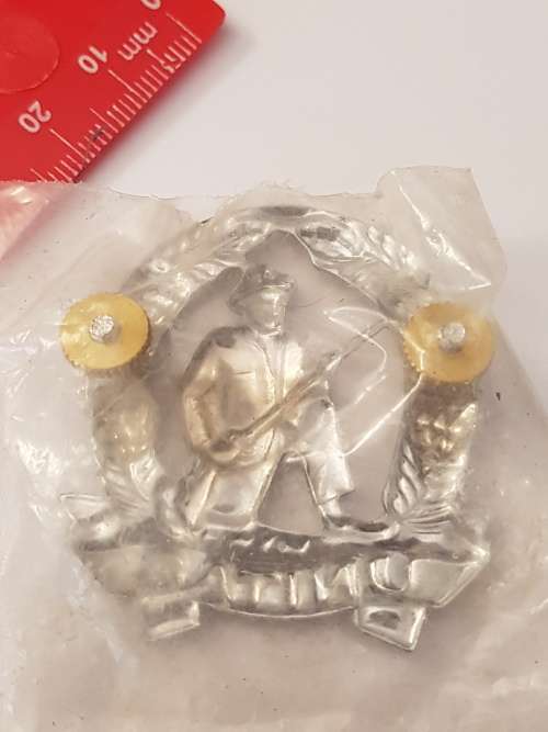 SADF - SA MILITARY COMMANDO BERET BADGE (NEW)