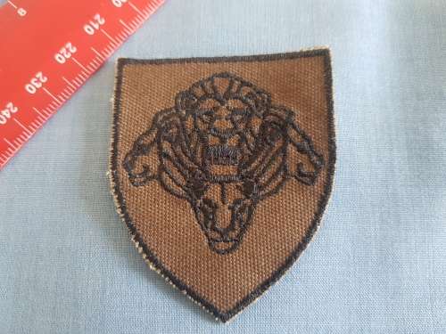 SADF SA MILITARY - PRIDE OF THE LION - Shoulder badge
