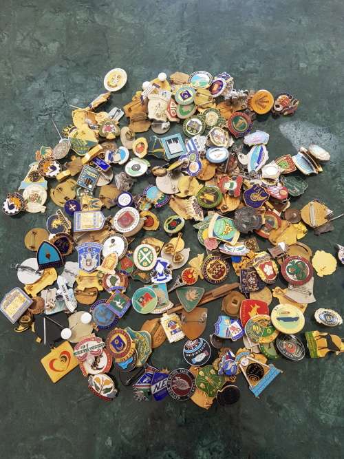 Lawn Bowling Badges - Lot +200