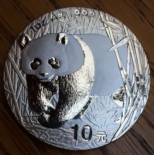 CHINA - 2002 BU 10 YUAN SILVER PANDA, ONE OUNCE 0,999 SILVER. IN CAPSULE.