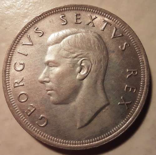 RSA 1952 SILVER CROWN, NICE COIN LOOKS ABOUT UNC EXCEPT RIM,THE WHOLE COIN IS TARNISHED/NO LUSTRE.
