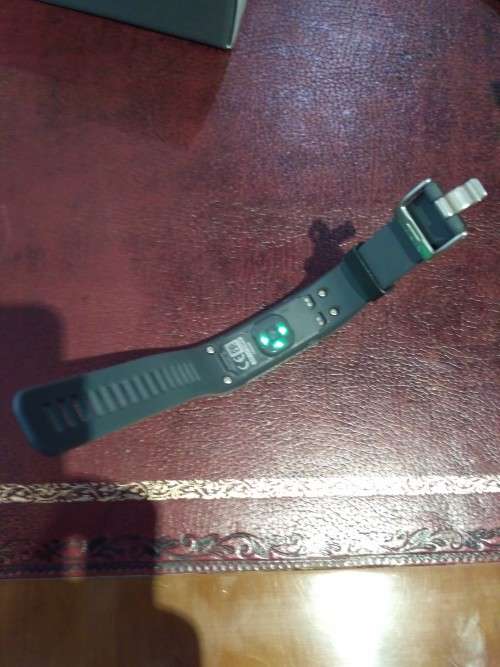 Garmin Vivosmart HR + GPS Fitness watch, Black, Regular size, Perfect Condition!