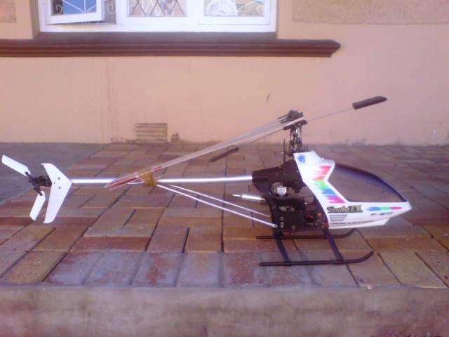 Hirobo Shuttle ZXX .30 nitro heli with .32 OS Engine