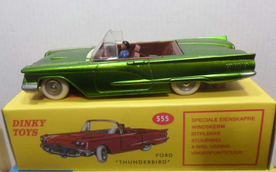 ATLAS DINKY NO 555  FORD THUNDERBIRD [ GREEN  VERSION ]  NEW BOXED .