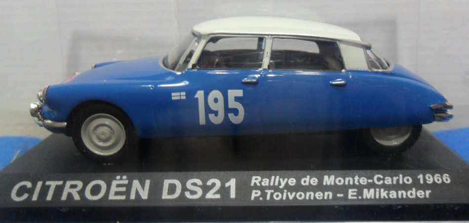 IXO / DeAGOSTINI 1966 CITROEN DS 21 " RALLY CAR COLLECTION " MINT WITH DISPLAY BOX