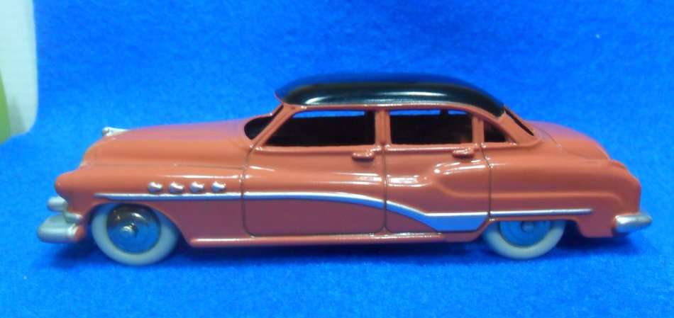 ATLAS DINKY NO 24V  BUICK  ROADMASTER " ORANGE & BLACK VERSION "   NEW BOXED .