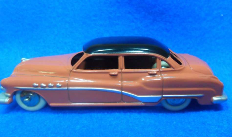 ATLAS DINKY NO 24V  BUICK  ROADMASTER " ORANGE & BLACK VERSION "   NEW BOXED .