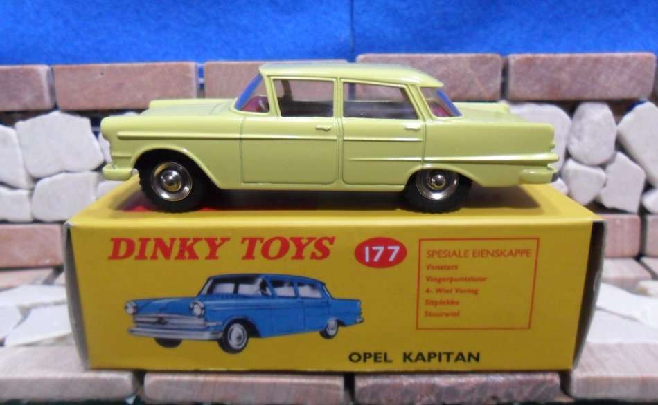 RARE STUNNING ATLAS DINKY NO 177  OPEL KAPITAN  ( YELLOW  VERSION ) MINT WITH THE ORIGINAL SA BOX.