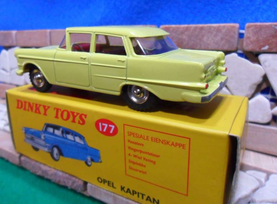 RARE STUNNING ATLAS DINKY NO 177  OPEL KAPITAN  ( YELLOW  VERSION ) MINT WITH THE ORIGINAL SA BOX.