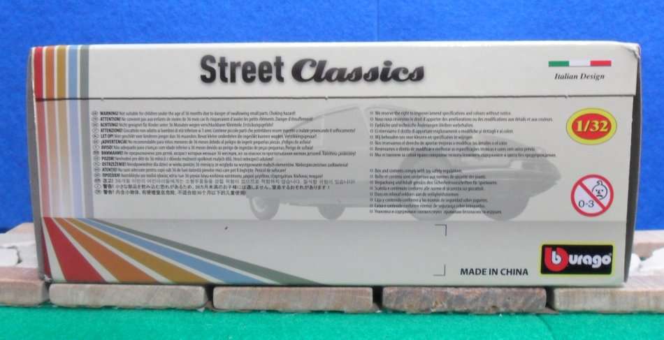 RARE STUNNING BBURAGO 1970 FORD CAPRI RS2600  ` MINT IN DISPLAY CASE .