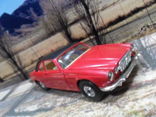 ABSOLUTELY STUNNING , VERY RARE 1974  CORGI NO  286 -  JAGUAR XJ12C  - MINT COND - FAIR DISPLAY  BOX