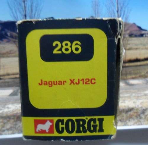 ABSOLUTELY STUNNING , VERY RARE 1974  CORGI NO  286 -  JAGUAR XJ12C  - MINT COND - FAIR DISPLAY  BOX