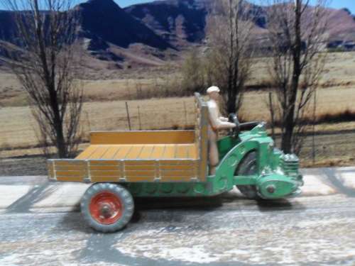 1949 - 1960  DINKY TOYS    MECCANO  NO 27G  342 `  OPPERMAN ` MOTOCART  IN GOOD ORIGINAL CONDITION