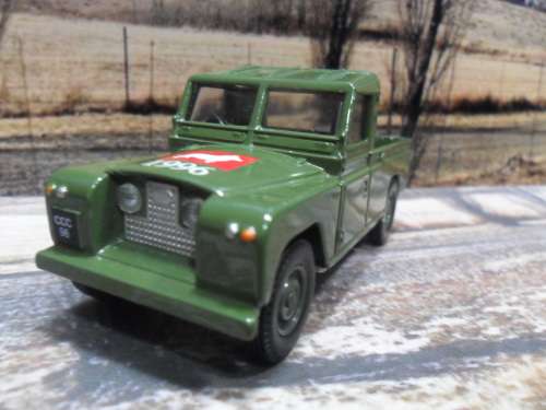 ABSOLUTELY STUNNING , LTD EDITION 1996  CORGI NO 07101  -  LAND ROVER 109 -  MINT -  AS NEW -  BOXED