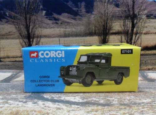 ABSOLUTELY STUNNING , LTD EDITION 1996  CORGI NO 07101  -  LAND ROVER 109 -  MINT -  AS NEW -  BOXED