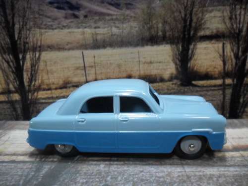 STUNNING ATLAS DINKY NO 162 FORD ZEPHYR SALOON  ` TWO - TONE BLUE VERSION `  MINT ( AS NEW )   BOXED