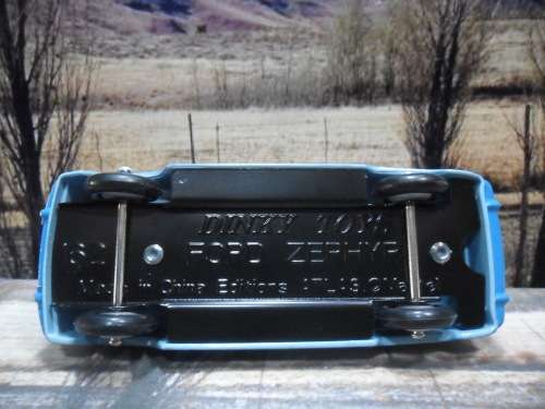 STUNNING ATLAS DINKY NO 162 FORD ZEPHYR SALOON  ` TWO - TONE BLUE VERSION `  MINT ( AS NEW )   BOXED