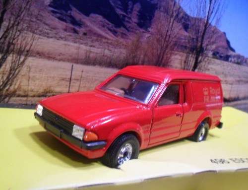 ABSOLUTELY STUNNING CORGI NO 496   FORD ESCORT VAN  MK lll  55   `  ROYAL MAIL ` -  MINT - FAIR  BOX