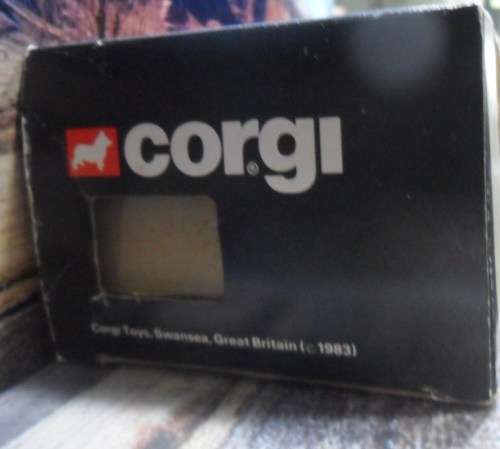 ABSOLUTELY STUNNING CORGI NO 496   FORD ESCORT VAN  MK lll  55   `  ROYAL MAIL ` -  MINT - FAIR  BOX