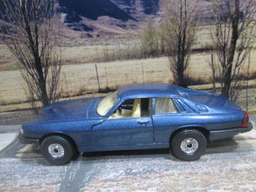 ABSOLUTELY  STUNNING   1986  CORGI NO 318 / 4  -  JAGUAR XJS  V12  - VERY GOOD COND. - NO BOX