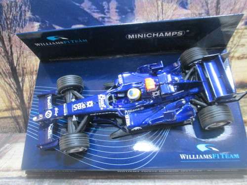 VERY RARE,  LTD EDIT MINICHAMPS 400 050110 - WILLIAMS FW 27C  ` NICO ROSBERG  ` MINT IN DISPLAY CASE
