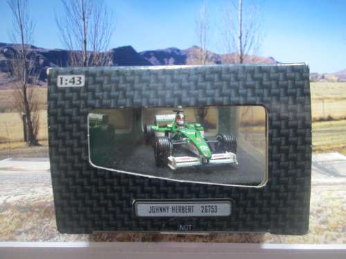 HOT WHEELS  NO 26753   2000  JAGUAR  R1  ` JOHNNY  HERBERT  ` -  MINT  -  BOXED WITH  DISPLAY CASE