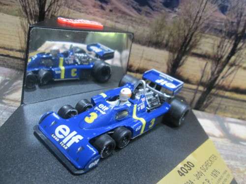 QUARTZO  NO 4030  -  TYRRELL P34  ` JODY SCHECKTER ` BRITISH  G.P. 1976  MINT IN DISPLAY CASE