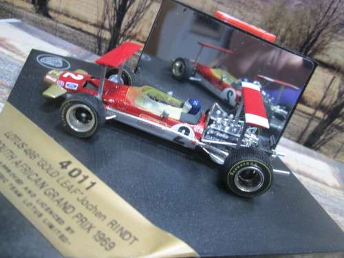 QUARTZO  NO 4011  -  LOTUS 49B  ` J . RINDT  ` - SOUTH AFRICAN  G.P. 1969  MINT IN DISPLAY CASE
