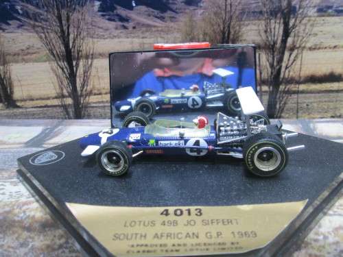 QUARTZO  NO 4013  -  LOTUS 49B  ` JO  SIFFERT ` 4TH SOUTH AFRICAN  G.P. 1969 -  MINT IN DISPLAY CASE