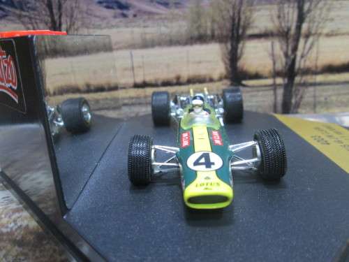 QUARTZO NO 4003 -  1968 LOTUS 49  ` JIM CLARK  ` WINNER 1968 SOUTH AFRICA G.P.  MINT IN DISPLAY CASE