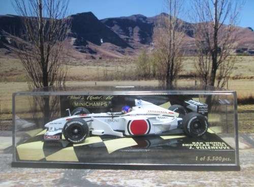 LTD EDIT MINICHAMPS 430 010079 -  BAR HONDA SHOWCAR 2001   ` j . VILLENEUVE  ` MINT IN DISPLAY CASE