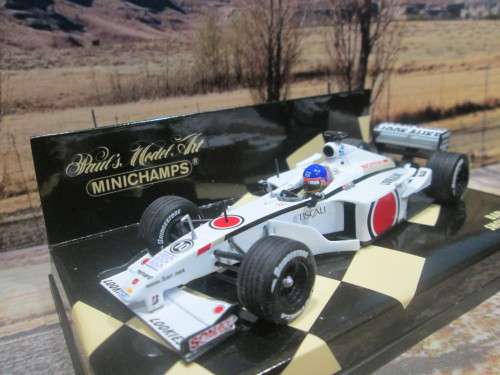 LTD EDIT MINICHAMPS 430 010079 -  BAR HONDA SHOWCAR 2001   ` j . VILLENEUVE  ` MINT IN DISPLAY CASE