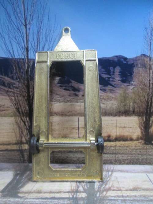 RARE 1979  CORGI GIFT SET 32 - LOTUS ELITE AND JPS F1 RACING CAR ON TRAILER  -  GOOD COND  -  NO BOX