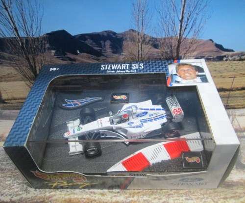 STUNNING HOT WHEELS  NO 24624  1999  STEWART  SF3  ` J . HERBERT  ` MINT -  BOXED WITH  DISPLAY CASE