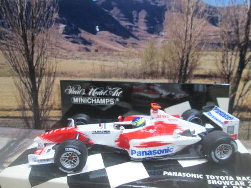 LTD EDIT MINICHAMPS  400 040086 - 2004  PANASONIC TOYOTA RACING ` C DA  MATTA ` MINT IN DISPLAY CASE
