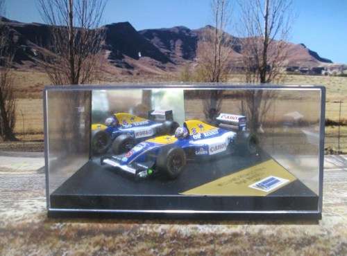 VERY RARE STUNNING ONYX  -  1991  WILLIAMS RENAULT FW14  ` N MANSELL ``  MINT IN DISPLAY CASE