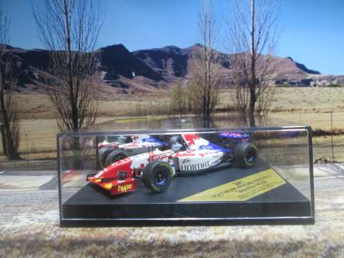 RARE , STUNNING ONYX  241 -  1995 FOOTWORK  ARROWS HART FA16  ` TAKI INOUE ` - MINT IN DISPLAY CASE