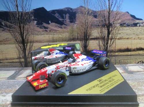 RARE , STUNNING ONYX  241 -  1995 FOOTWORK  ARROWS HART FA16  ` TAKI INOUE ` - MINT IN DISPLAY CASE