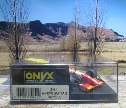RARE , STUNNING ONYX  241 -  1995 FOOTWORK  ARROWS HART FA16  ` TAKI INOUE ` - MINT IN DISPLAY CASE