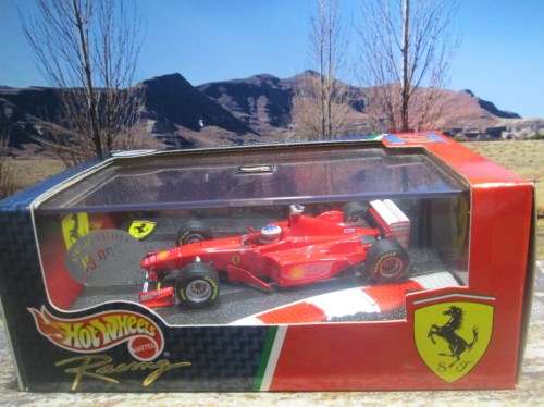 HOT WHEELS  NO 22807   1998  FERRARI F300  ` M . SCHUMACHER  ` -  MINT  -  BOXED WITH  DISPLAY CASE
