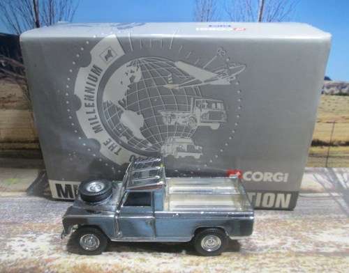VERY RARE LTD EDIT 2000  CORGI  07105  -  LAND ROVER SERIES 2 - 109  ` CHROME PLATED `  MINT - BOXED