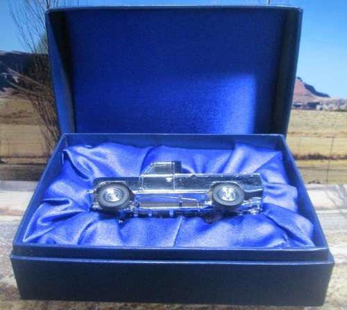 VERY RARE LTD EDIT 2000  CORGI  07105  -  LAND ROVER SERIES 2 - 109  ` CHROME PLATED `  MINT - BOXED