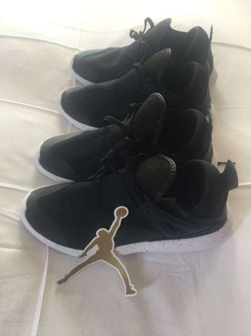 Nike Air Jordans Fly 89 Sneakers