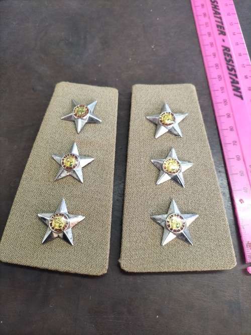 SADF Captains Rank Set (1x pin missing)