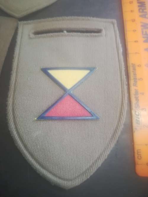 Mixed Lot Company Tuppers (3x Items) No Pins