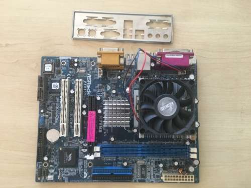 ASRock K7VM3 Motherboard & AMD Sempron 2200+ 1500MHz Processor